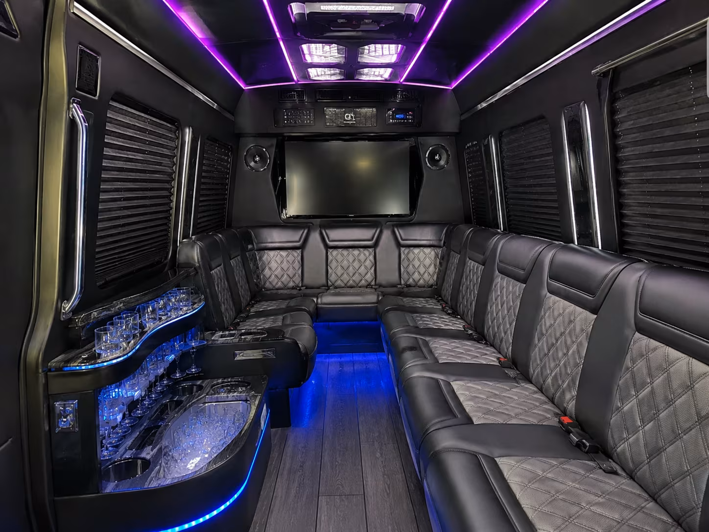 airport pickup shuttles for out of town wedding guests flying into msp