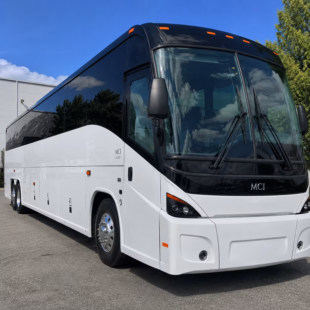 employee shuttles to msp and anoka county blaine airport