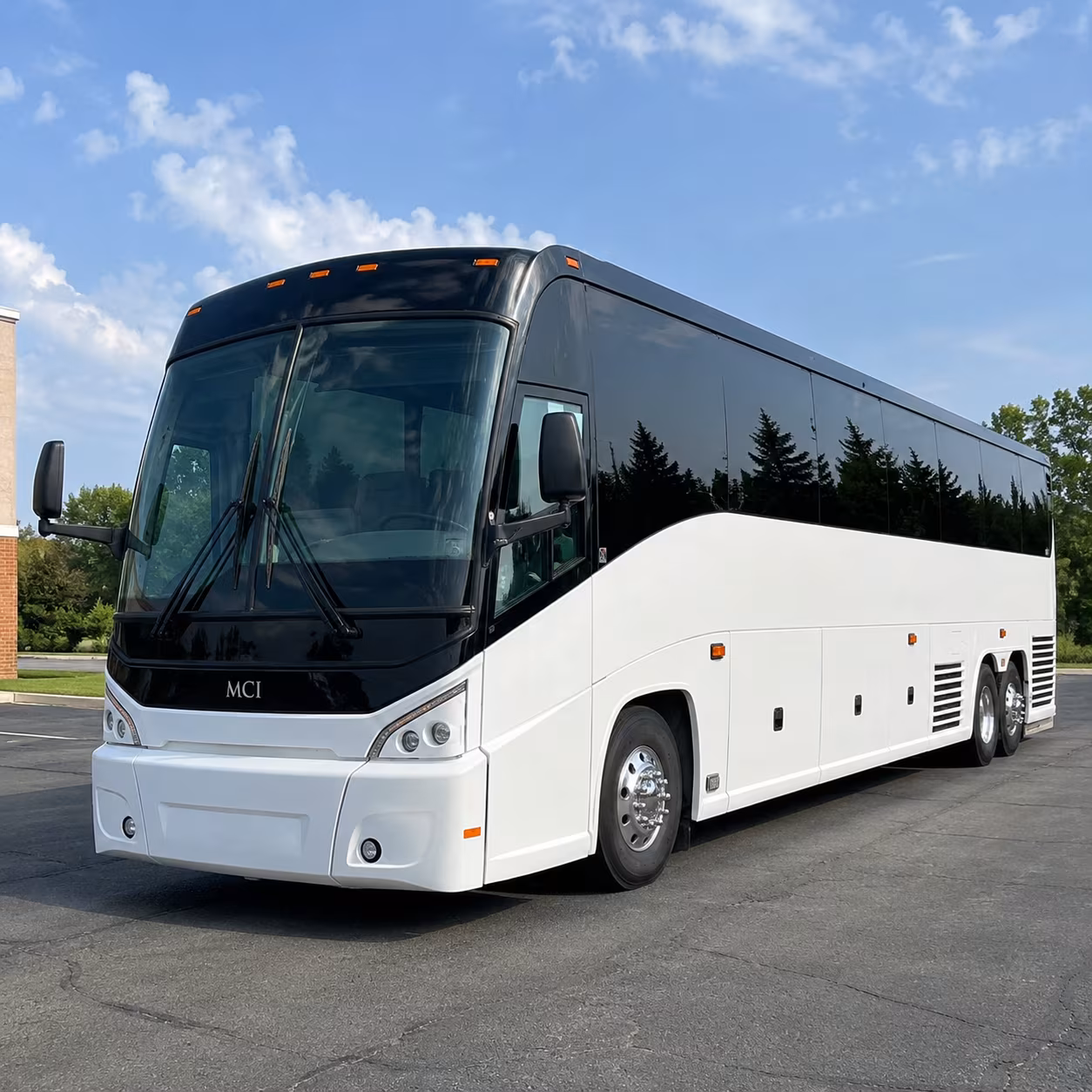 summer concert bus rentals to mystic lake amphitheater